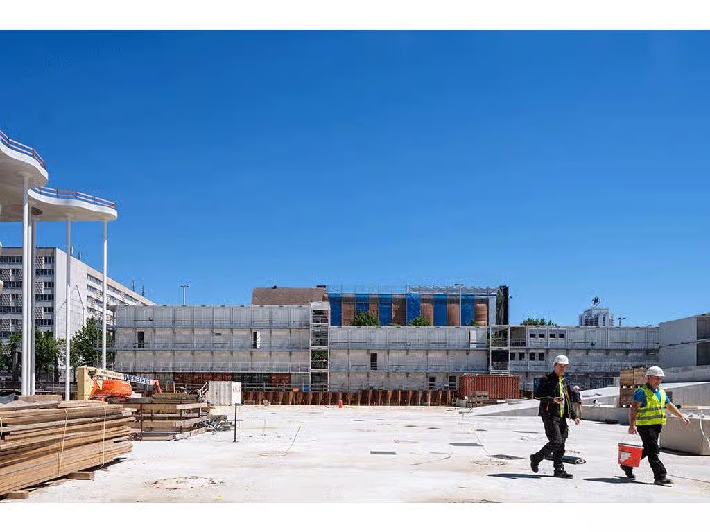 Obra gigante con modulos prefabricados